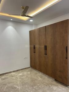 Bedroom Image of 1620 Sq.ft 3 BHK Builder Floor for sale in Anand Vihar New Delhi for Rs. 35000000
