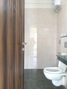 Common Bathroom Image of 950 Sq.ft 3 BHK Apartment / Flat for sale in Sheth Zuri, Thane West Thane for Rs. 22000000