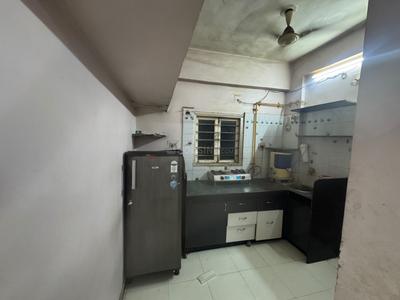 Kitchen Image of 720 Sq.ft 1 BHK Apartment / Flat for rent in Chanakyapuri Ahmedabad for Rs. 15000