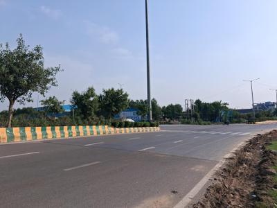 Image of 1000 Sq.ft Residential Plot / Land for sale in Sector 79, Noida for Rs. 15000000