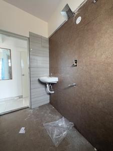 Bathroom Image of 600 Sq.ft 1 BHK Apartment / Flat for rent in Kadubeesanahalli Bengaluru for Rs. 35000