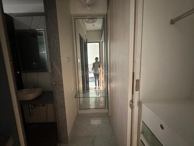 Bathroom Image of 2400 Sq.ft 3.5 BHK Apartment / Flat for sale in Shenoy Nagar Chennai for Rs. 60000000