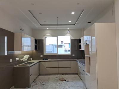 Kitchen Image of 1800 Sq.ft 3 BHK Builder Floor for sale in Paschim Vihar New Delhi for Rs. 40000000