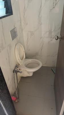 Bathroom Image of 500 Sq.ft 1 BHK Apartment / Flat for rent in Dosti Desire Dosti Joy, Thane West Thane for Rs. 18000