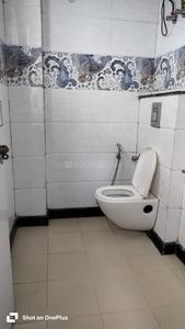 Bathroom Image of 1800 Sq.ft 3 BHK Apartment / Flat for rent in Green Park Extension New Delhi for Rs. 85000