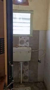 Bathroom Image of 1000 Sq.ft 2 BHK Apartment / Flat for rent in Gajuwaka Visakhapatnam for Rs. 9000