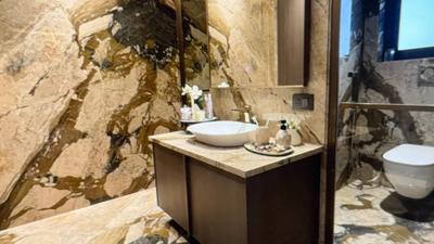 Image of 4050 Sq.ft 4 BHK Builder Floor for sale in Model Town, New Delhi for Rs. 63500000