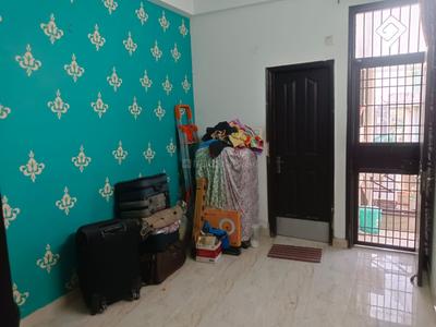 Bedroom Image of 1400 Sq.ft 3 BHK Apartment / Flat for rent in Indirapuram Ghaziabad for Rs. 30000