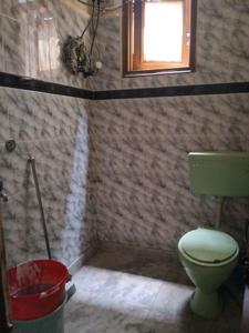 Common Bathroom Image of 900 Sq.ft 2 BHK Builder Floor for sale in GTB Nagar New Delhi for Rs. 8000000