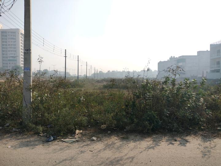 Sector 75 Main Image 1