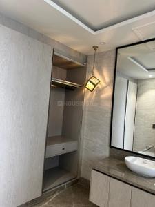 Bathroom Image of 6569 Sq.ft 5 BHK Apartment / Flat for sale in County 107, Sector 107 Noida for Rs. 170000000