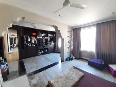Bedroom Image of 1100 Sq.ft 1 BHK Apartment / Flat for rent in Daulat Shirin, Cuffe Parade Mumbai for Rs. 150000