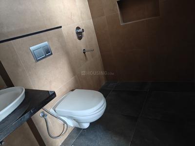 Bathroom Image of 2200 Sq.ft 3 BHK Apartment / Flat for rent in Greenleaf Vindhya, Malleswaram Bengaluru for Rs. 80000