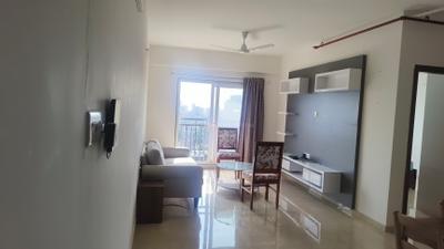 Living Room Image of 812 Sq.ft 2 BHK Apartment / Flat for rent in Shapoorji Pallonji BKC 28, Bandra East Mumbai for Rs. 125000