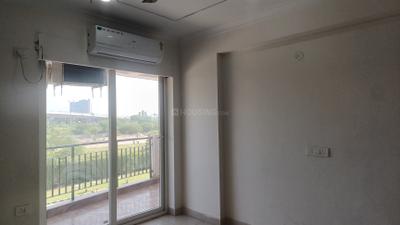 Bedroom Image of 1900 Sq.ft 3 BHK Apartment / Flat for rent in Pareena Express Heights, Sector 99 Gurgaon for Rs. 38000