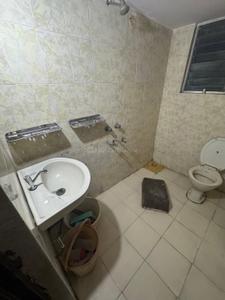 Bathroom Image of 1200 Sq.ft 2 BHK Apartment / Flat for rent in Bhagat Nagar Nagpur for Rs. 20000