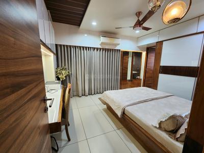 Bedroom Image of 2295 Sq.ft 3 BHK Apartment / Flat for sale in Ambawadi Ahmedabad for Rs. 29500000