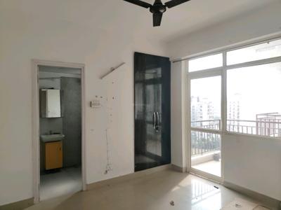 Bedroom Image of 2200 Sq.ft 3 BHK Apartment / Flat for sale in Emaar MGF The Palm Drive, Sector 66 Gurgaon for Rs. 45000000