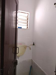Common Bathroom One Image of 480 Sq.ft 1 BHK Apartment / Flat for sale in Sector 23B Dwarka New Delhi for Rs. 4800000