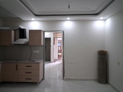 Living Room Image of 980 Sq.ft 2 BHK Apartment / Flat for sale in GCM Gomati Apartment, Sector 49 Noida for Rs. 3960000