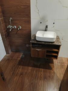 Bathroom Image of 1203 Sq.ft 2 BHK Builder Floor for rent in Sector 40 Noida for Rs. 34000