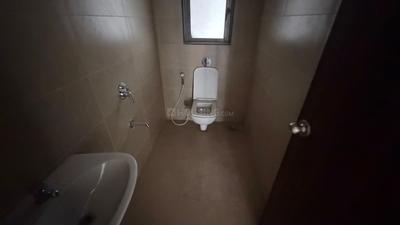 Bathroom Image of 738 Sq.ft 2 BHK Apartment / Flat for sale in Runwal Eirene, Thane West Thane for Rs. 11000000
