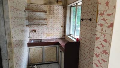 Kitchen Image of 350 Sq.ft 1 RK Studio for rent in Dahisar West Mumbai for Rs. 16500