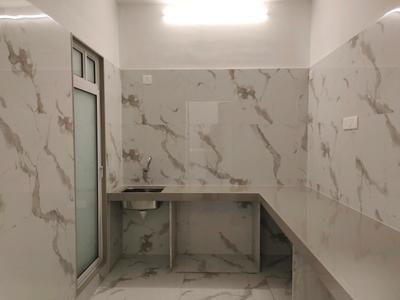 Kitchen Image of 700 Sq.ft 2 BHK Apartment / Flat for sale in Emerald Dotom Isle, Kandivali West Mumbai for Rs. 13600000