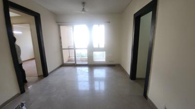 Living Room Image of 950 Sq.ft 2 BHK Apartment / Flat for rent in Jaypee Kosmos, Sector 134 Noida for Rs. 23999