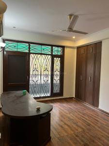 Bedroom Image of 2700 Sq.ft 4 BHK Builder Floor for sale in Safdarjung Enclave New Delhi for Rs. 95000000