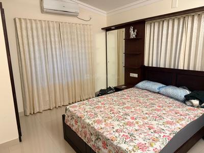 Bedroom Image of 3200 Sq.ft 3 BHK Independent House for rent in Thrippunithura Kochi for Rs. 45000