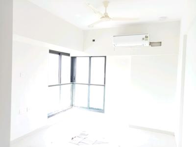 Bedroom Image of 700 Sq.ft 2 BHK Apartment / Flat for rent in Leo Eminence, Bandra East Mumbai for Rs. 120000