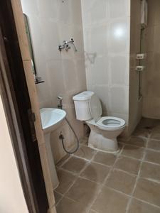 Bathroom Image of 1945 Sq.ft 3.5 BHK Apartment / Flat for sale in Supertech Cape Town, Sector 74 Noida for Rs. 25000000