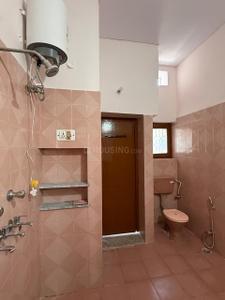 Bathroom Image of 1600 Sq.ft 3 BHK Builder Floor for rent in Balliwala Dehradun for Rs. 25000