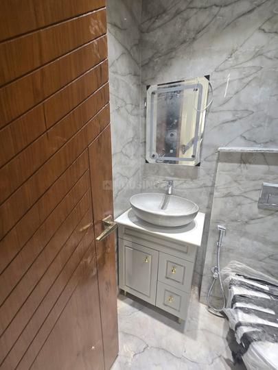 VASUNDHARA GHAZIABAD Bathroom 1