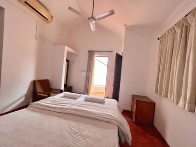 Bedroom Image of 1313 Sq.ft 2 BHK Duplex for sale in Arpora Goa for Rs. 21000000