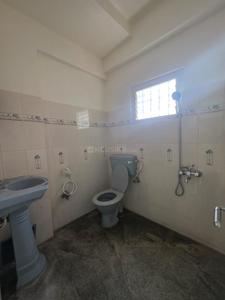 Bathroom Image of 1000 Sq.ft 2 BHK Independent House for rent in New Tippasandra Bengaluru for Rs. 42000