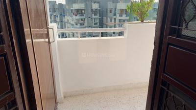 Balcony Image of 2200 Sq.ft 4 BHK Apartment / Flat for sale in Meera Bai Apartments, Sector 5 Dwarka New Delhi for Rs. 27500000
