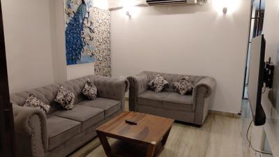 Living Room Image of 2200 Sq.ft 3 BHK Apartment / Flat for rent in Hoysala Landmark, Sanjaynagar Bengaluru for Rs. 70000