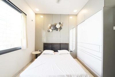 Bedroom Image of 1350 Sq.ft 3 BHK Apartment / Flat for sale in Pimple Saudagar Pune for Rs. 15000000