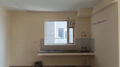 Kitchen Image of 850 Sq.ft 2 BHK Apartment / Flat for rent in Pyramid Fusion Homes, Sector 70A Gurgaon for Rs. 18500