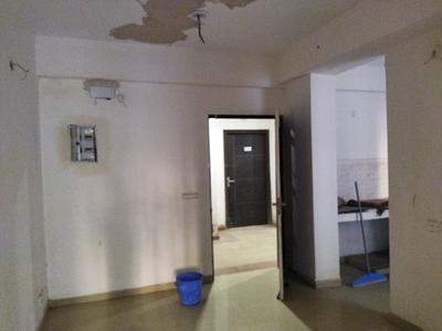 Living Room Image of 895 Sq.ft 2 BHK Apartment / Flat for sale in High End Windsor Paradise II, Raj Nagar Extension Ghaziabad for Rs. 6000000