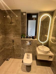 Bathroom Image of 885 Sq.ft 2 BHK Apartment / Flat for sale in Godrej Horizon, Wadala Mumbai for Rs. 35000000