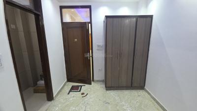 Bedroom Image of 900 Sq.ft 3 BHK Builder Floor for sale in Laxmi Nagar New Delhi for Rs. 7500000