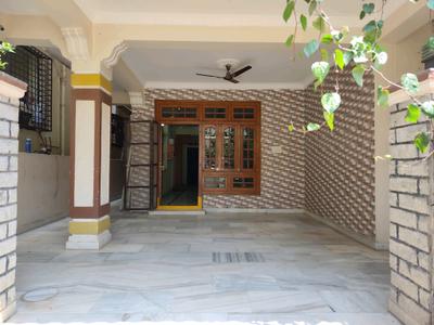 Car Garage Image of 1300 Sq.ft 2 BHK Independent House for rent in Ramachandra Puram Sangareddy for Rs. 20000