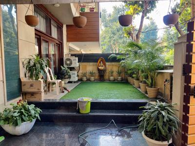 Balcony Image of 11000 Sq.ft 6 BHK Independent House for sale in DLF City Floor Phase 2, DLF Phase 2 Gurgaon for Rs. 165000000