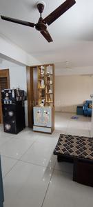 Bedroom Image of 1300 Sq.ft 2 BHK Apartment / Flat for rent in Parmeshwar Trident, Chandkheda Ahmedabad for Rs. 28000