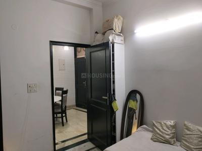 Bedroom Image of 1200 Sq.ft 3 BHK Builder Floor for sale in Rajouri Garden New Delhi for Rs. 15000000