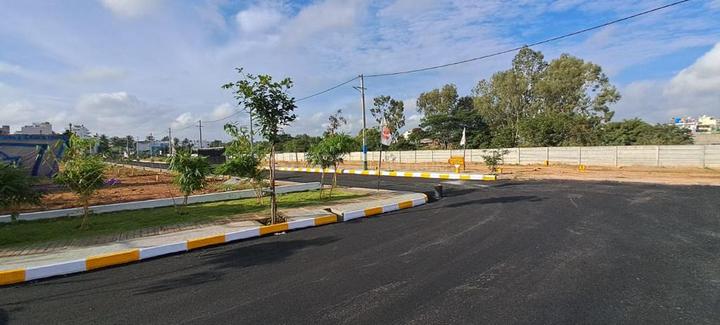 Erayaa Mahashree Residency  Main Image 1