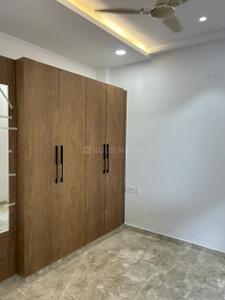 Bedroom Image of 1620 Sq.ft 3 BHK Builder Floor for sale in Anand Vihar New Delhi for Rs. 35000000